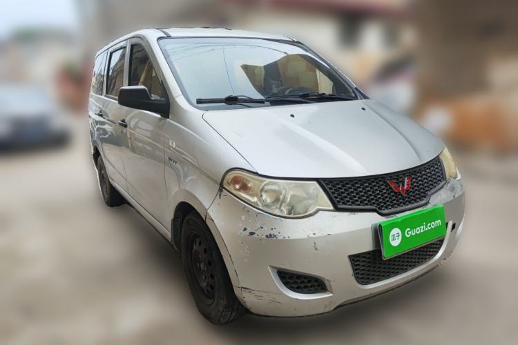 Used Wuling Hongguang 2013 1.5L Base Version Front Right 45 Deg