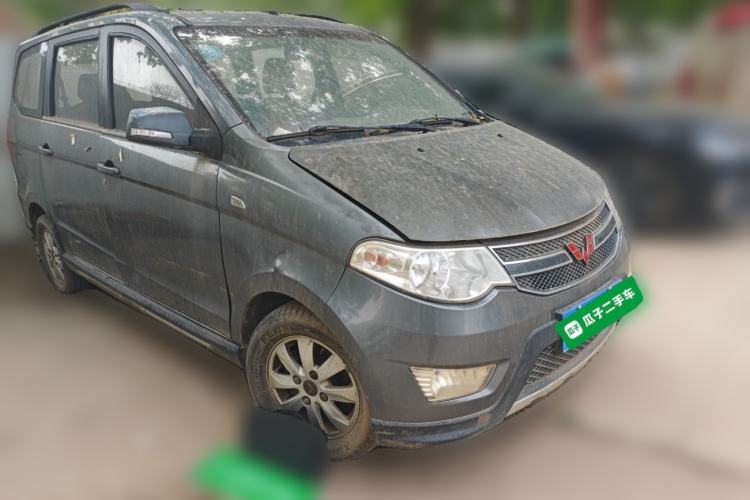 Used Wuling Hongguang 2013 1.5L S Comfort Model Front Right 45 Deg