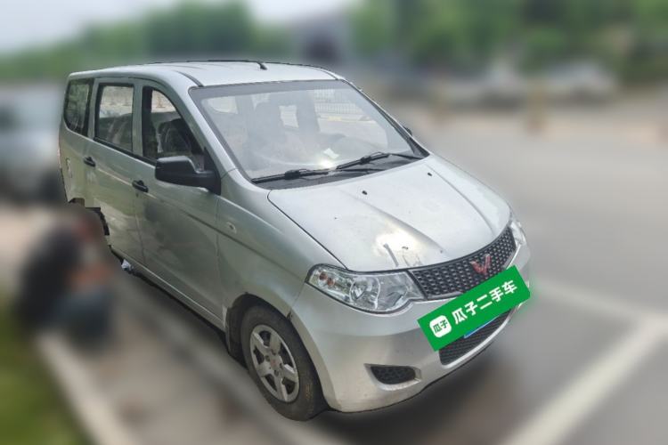 Used Wuling Hongguang 2013 1.5L Base Version Front Right 45 Deg