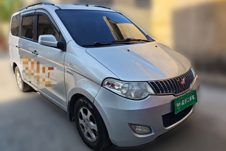 Used Wuling Hongguang 2013 1.5L Luxury Model Front Right 45 Deg