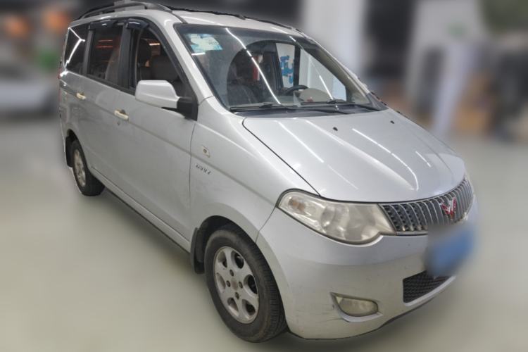 Used Wuling Hongguang 2013 1.5L Comfort Model Front Right 45 Deg