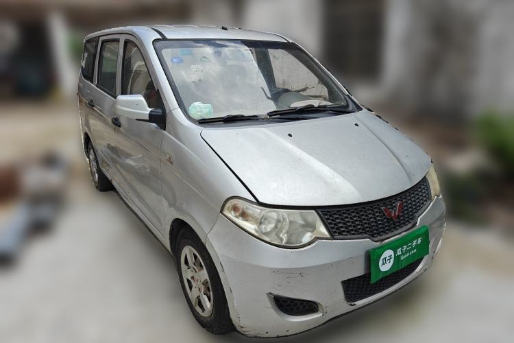 Used Wuling Hongguang 2013 1.5L Base Version Front Right 45 Deg