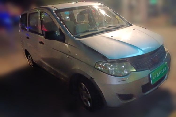 Used Wuling Hongguang 2013 1.5L Base Version Front Right 45 Deg