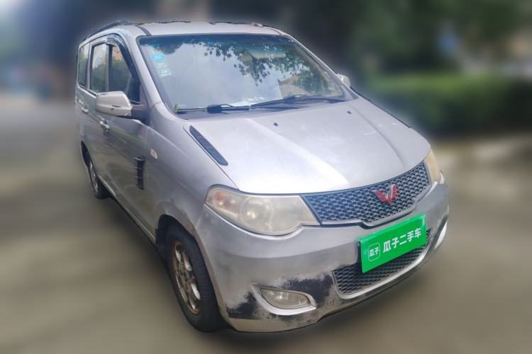Used Wuling Hongguang 2013 1.5L Base Version Front Right 45 Deg