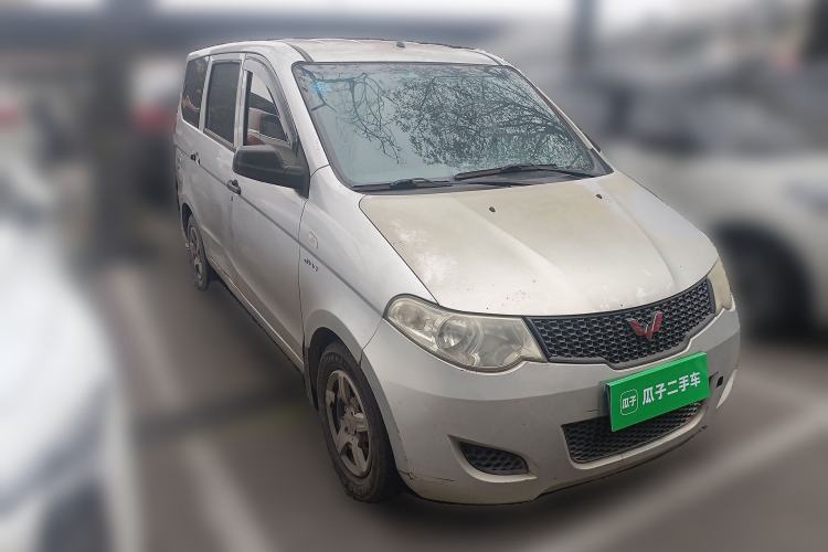 Used Wuling Hongguang 2013 1.5L Base Version Front Right 45 Deg