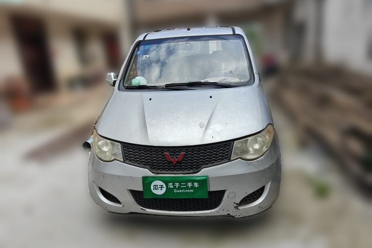 Used Wuling Hongguang 2013 1.5L Base Version Front