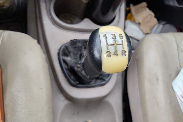 Used Wuling Hongguang 2013 1.5L Standard Version Gear Lever