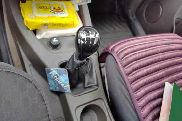 Used Wuling Hongguang 2013 1.5L Standard Version Gear Lever