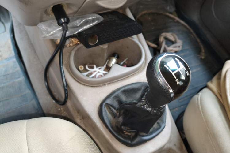 Used Wuling Hongguang 2013 1.5L Base Version Gear Lever
