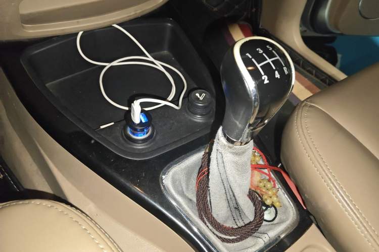 Used Wuling Hongguang 2013 1.5L S Luxury Model Gear Lever