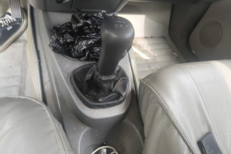 Used Wuling Hongguang 2013 1.5L Base Version Gear Lever