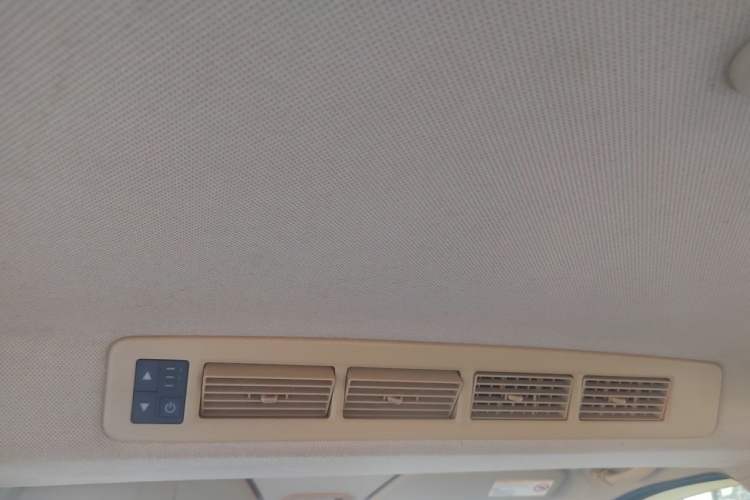 Used Wuling Hongguang 2013 1.5L S Comfort Model Headliner