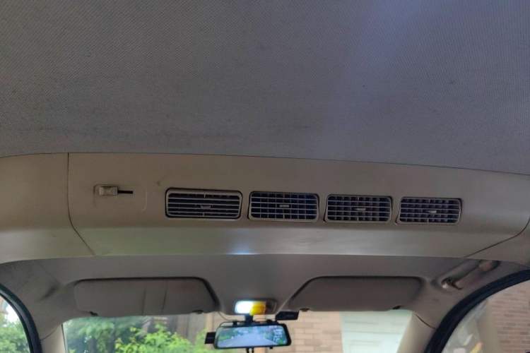Used Wuling Hongguang 2013 1.5L Standard Version Headliner