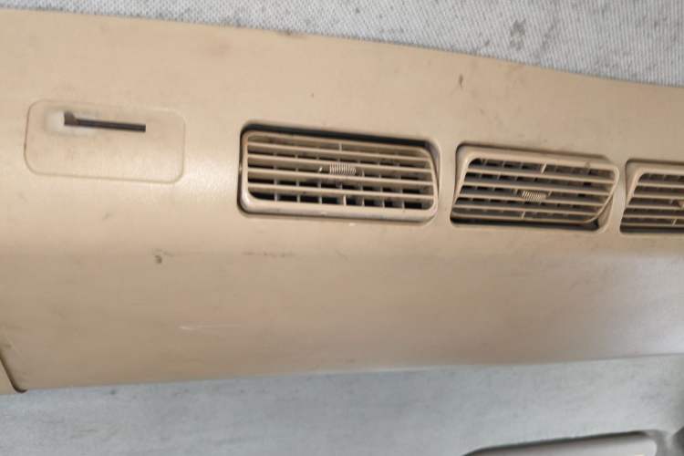Used Wuling Hongguang 2013 1.5L Base Version Headliner