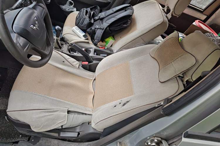 Used Wuling Hongguang 2013 1.5L Base Version Left Front Seat