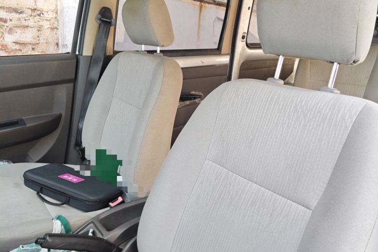 Used Wuling Hongguang 2013 1.5L Base Version Left Front Seat
