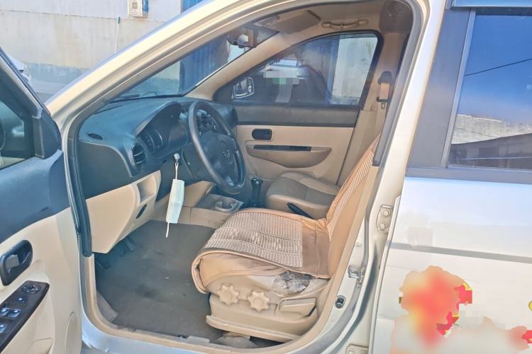 Used Wuling Hongguang 2013 1.5L Luxury Model Left Front Seat