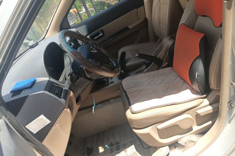 Used Wuling Hongguang 2013 1.5L S Comfort Model Left Front Seat