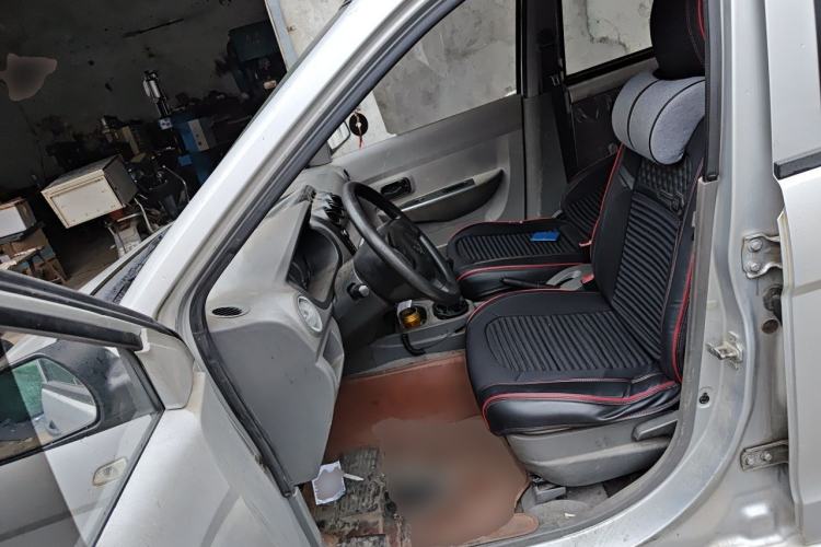 Used Wuling Hongguang 2013 1.5L Base Version Left Front Seat