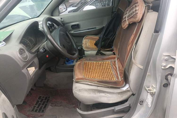 Used Wuling Hongguang 2013 1.5L Base Version Left Front Seat