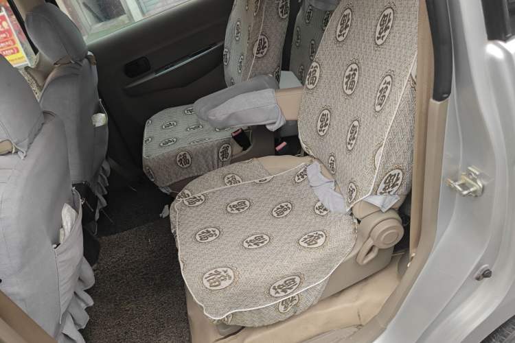 Used Wuling Hongguang 2013 1.5L Comfort Model Left Rear Seat
