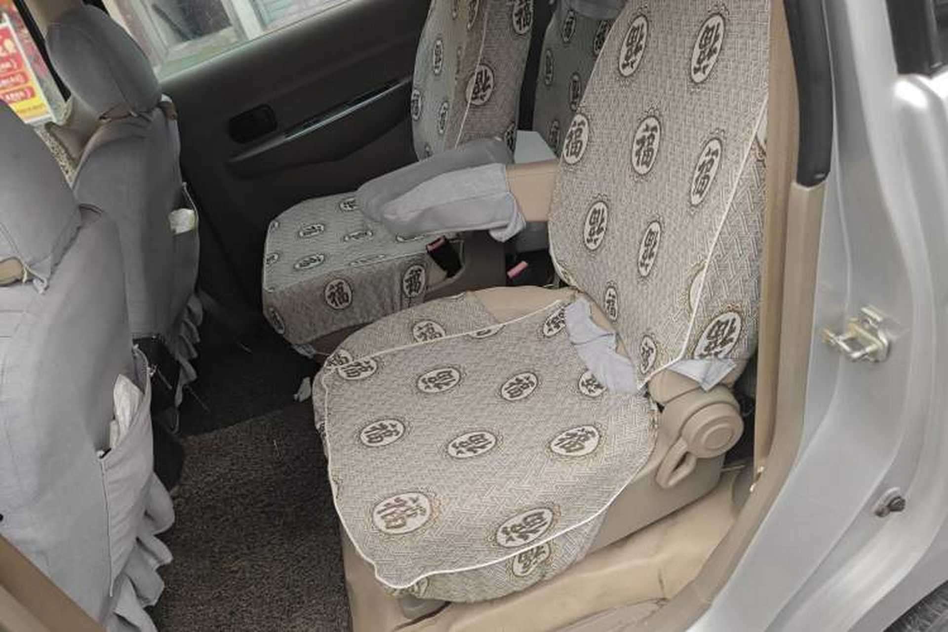 Used Wuling Hongguang 2013 1.5L Comfort Model Left Rear Seat