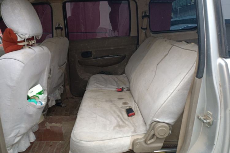 Used Wuling Hongguang 2013 1.5L Comfort Model Left Rear Seat