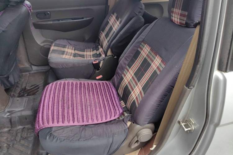 Used Wuling Hongguang 2013 1.5L Standard Version Left Rear Seat