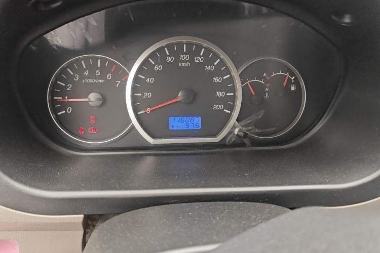 Used Wuling Hongguang 2013 1.5L Comfort Model Odometer Close Up