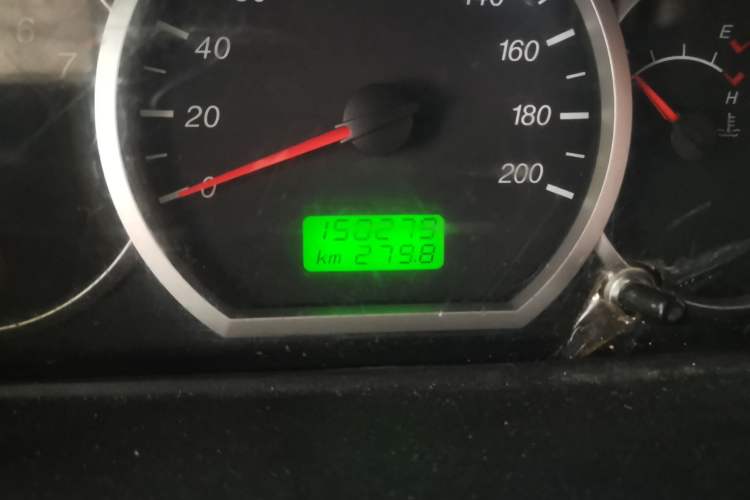 Used Wuling Hongguang 2013 1.5L Base Version Odometer Close Up