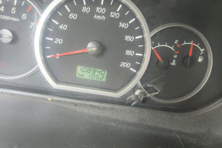 Used Wuling Hongguang 2013 1.5L Base Version Odometer Close Up