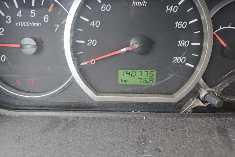 Used Wuling Hongguang 2013 1.5L Base Version Odometer Close Up