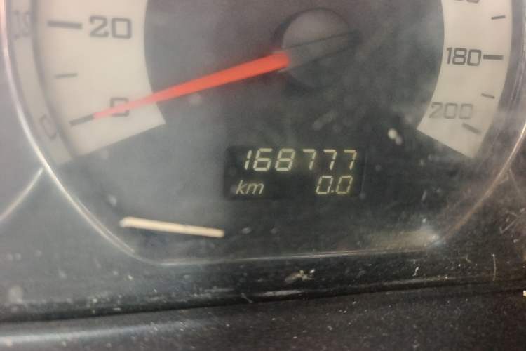 Used Wuling Hongguang 2013 1.5L Luxury Model Odometer Close Up
