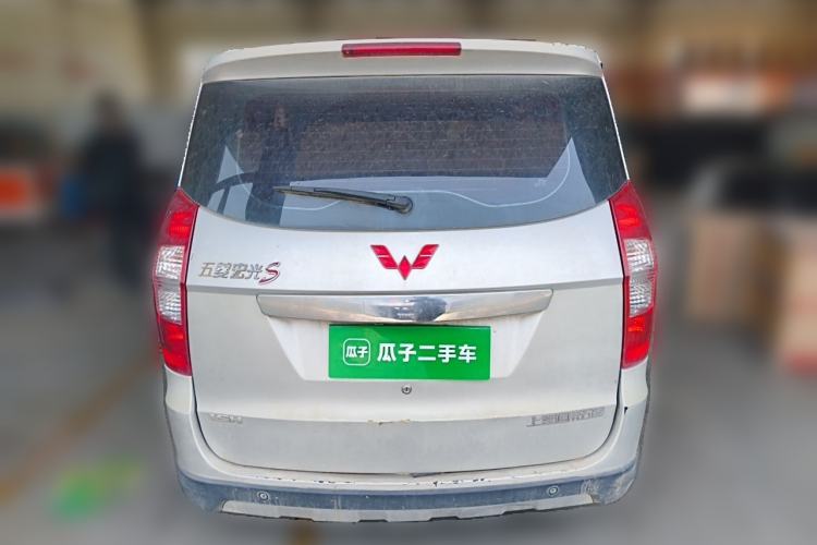 Used Wuling Hongguang 2013 1.5L S Luxury Model Rear