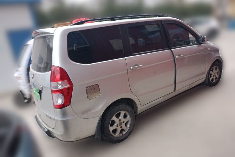 Used Wuling Hongguang 2013 1.5L Comfort Model Rear Right 45 Deg