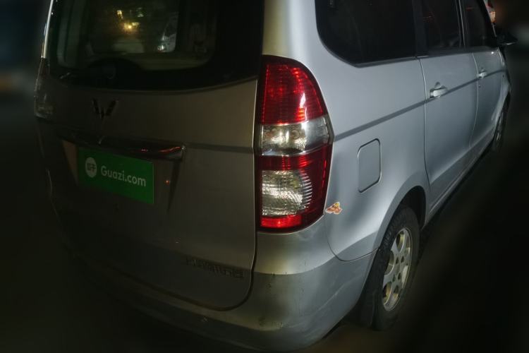 Used Wuling Hongguang 2013 1.5L Luxury Model Rear Right 45 Deg
