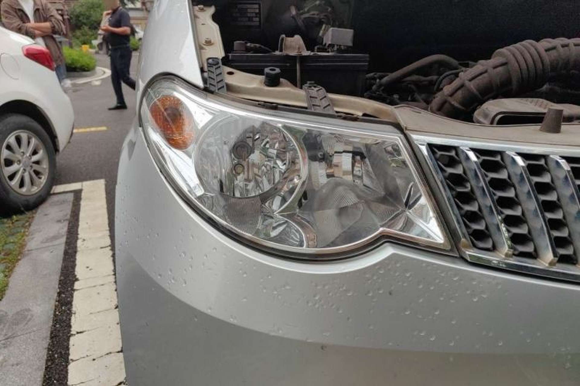 Used Wuling Hongguang 2013 1.5L Standard Version Right Front Headlight