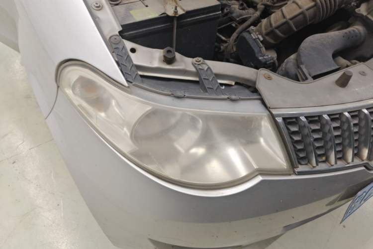 Used Wuling Hongguang 2013 1.5L Comfort Model Right Front Headlight