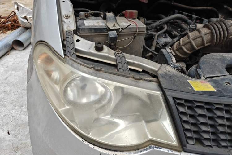 Used Wuling Hongguang 2013 1.5L Base Version Right Front Headlight