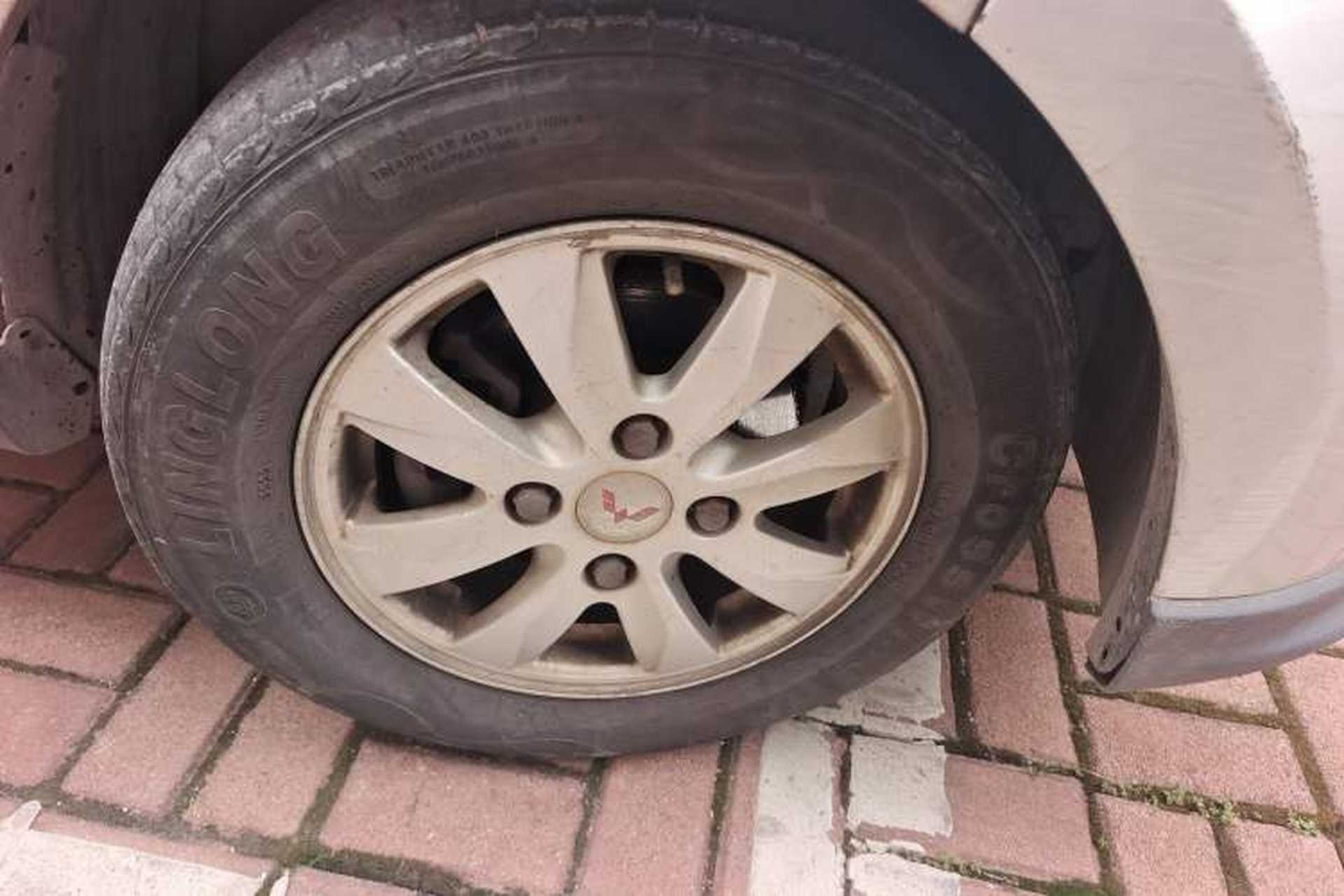 Used Wuling Hongguang 2013 1.5L Luxury Model Right Front Wheel Hub