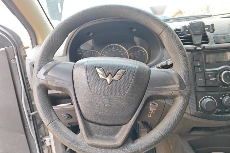 Used Wuling Hongguang 2013 1.5L Base Version Steering Wheel