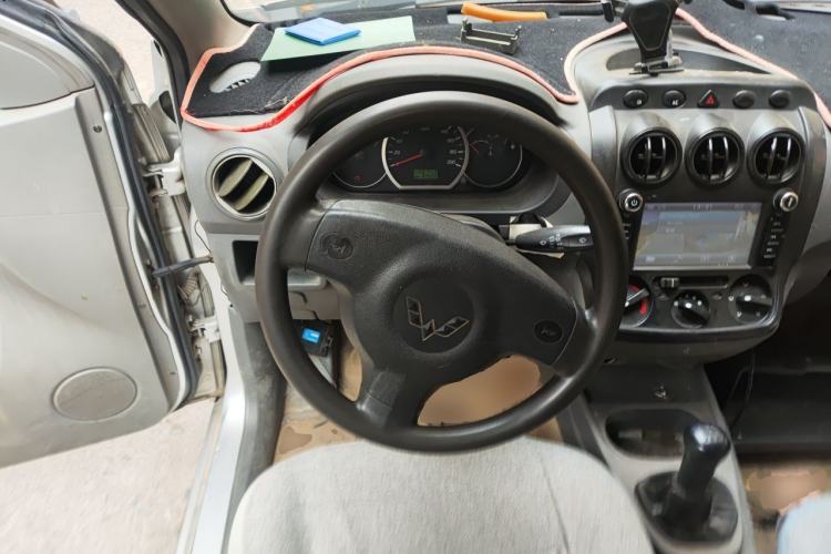 Used Wuling Hongguang 2013 1.5L Base Version Steering Wheel