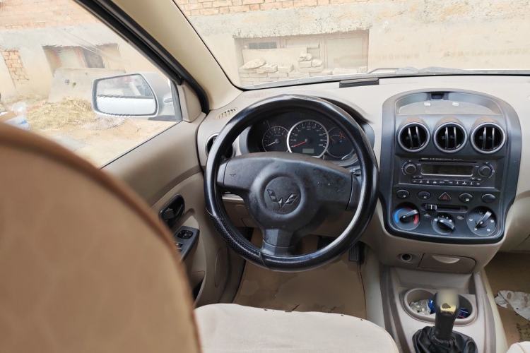 Used Wuling Hongguang 2013 1.5L Comfort Model Steering Wheel