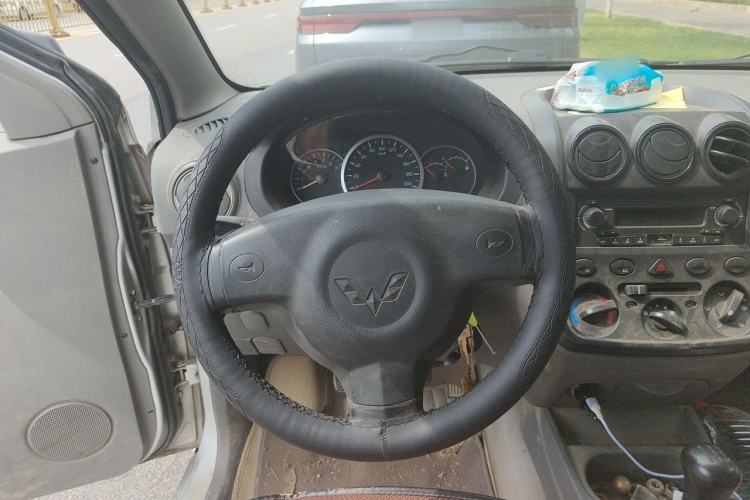 Used Wuling Hongguang 2013 1.5L Base Version Steering Wheel