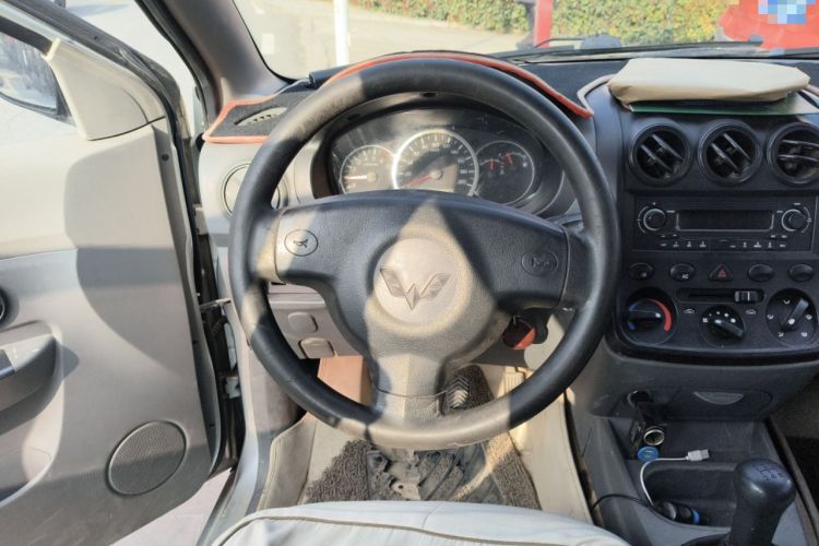 Used Wuling Hongguang 2013 1.5L Base Version Steering Wheel