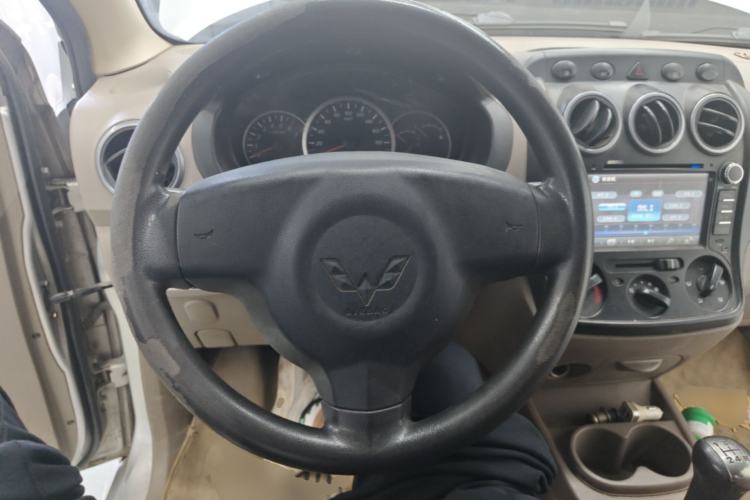 Used Wuling Hongguang 2013 1.5L Comfort Model Steering Wheel