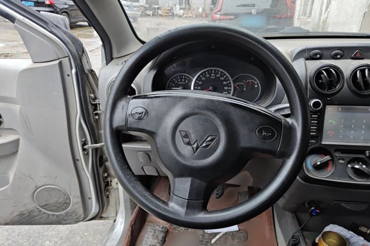 Used Wuling Hongguang 2013 1.5L Base Version Steering Wheel