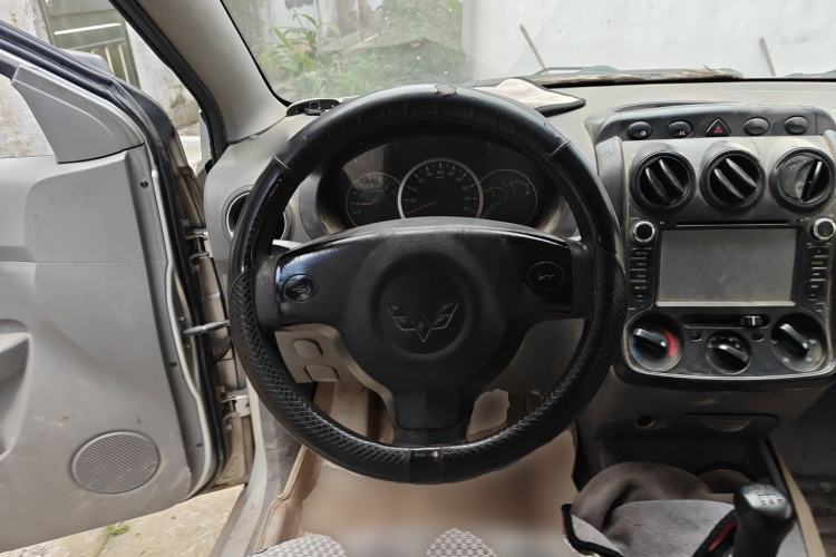 Used Wuling Hongguang 2013 1.5L Base Version Steering Wheel