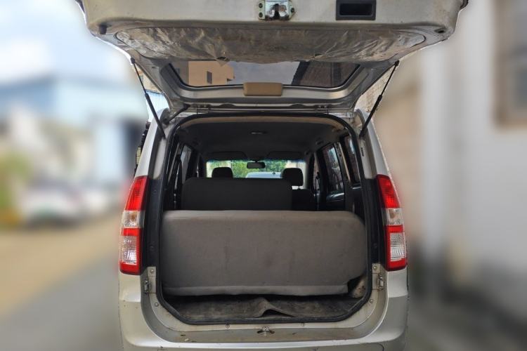 Used Wuling Hongguang 2013 1.5L Base Version Trunk