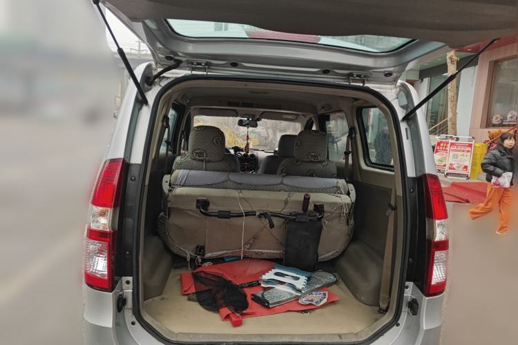 Used Wuling Hongguang 2013 1.5L Comfort Model Trunk